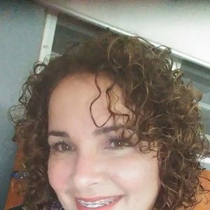 Meet your Posher, Leticia